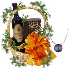 Gift basket for girl - Black pearl necklace Kitten