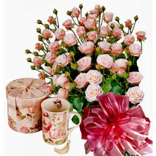 Алекса # 6 - Букет от рози и Порцеланова чаша Капучино Мъг