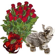 Подарък статуетка слон талисман и букет от рози